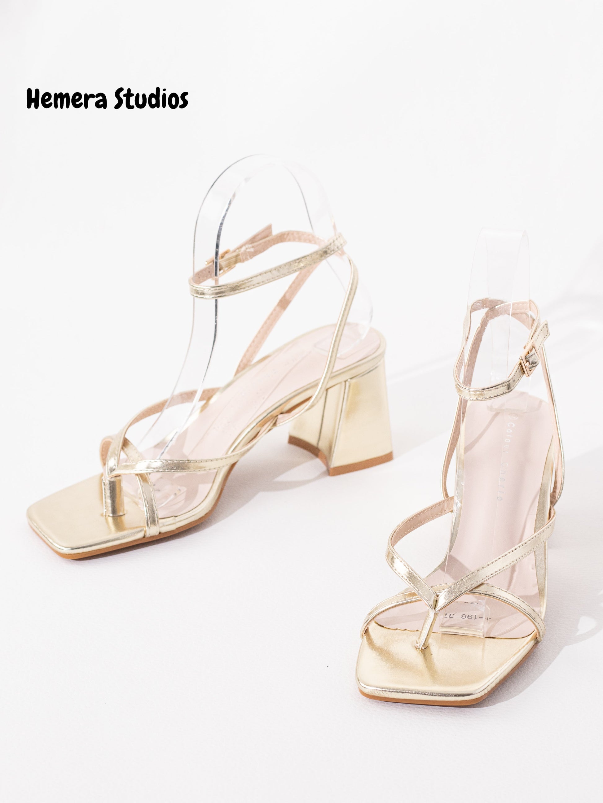 sandalias tacon de dedo Dorado 38