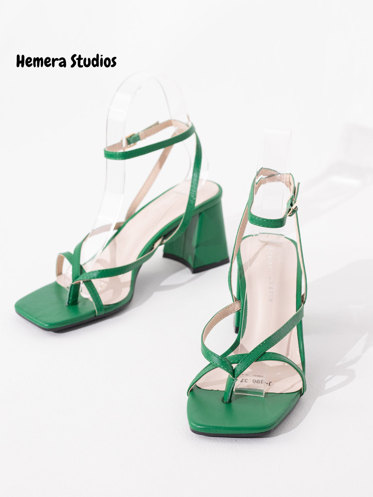 sandalias tacon de dedo Fuscia Neón 41