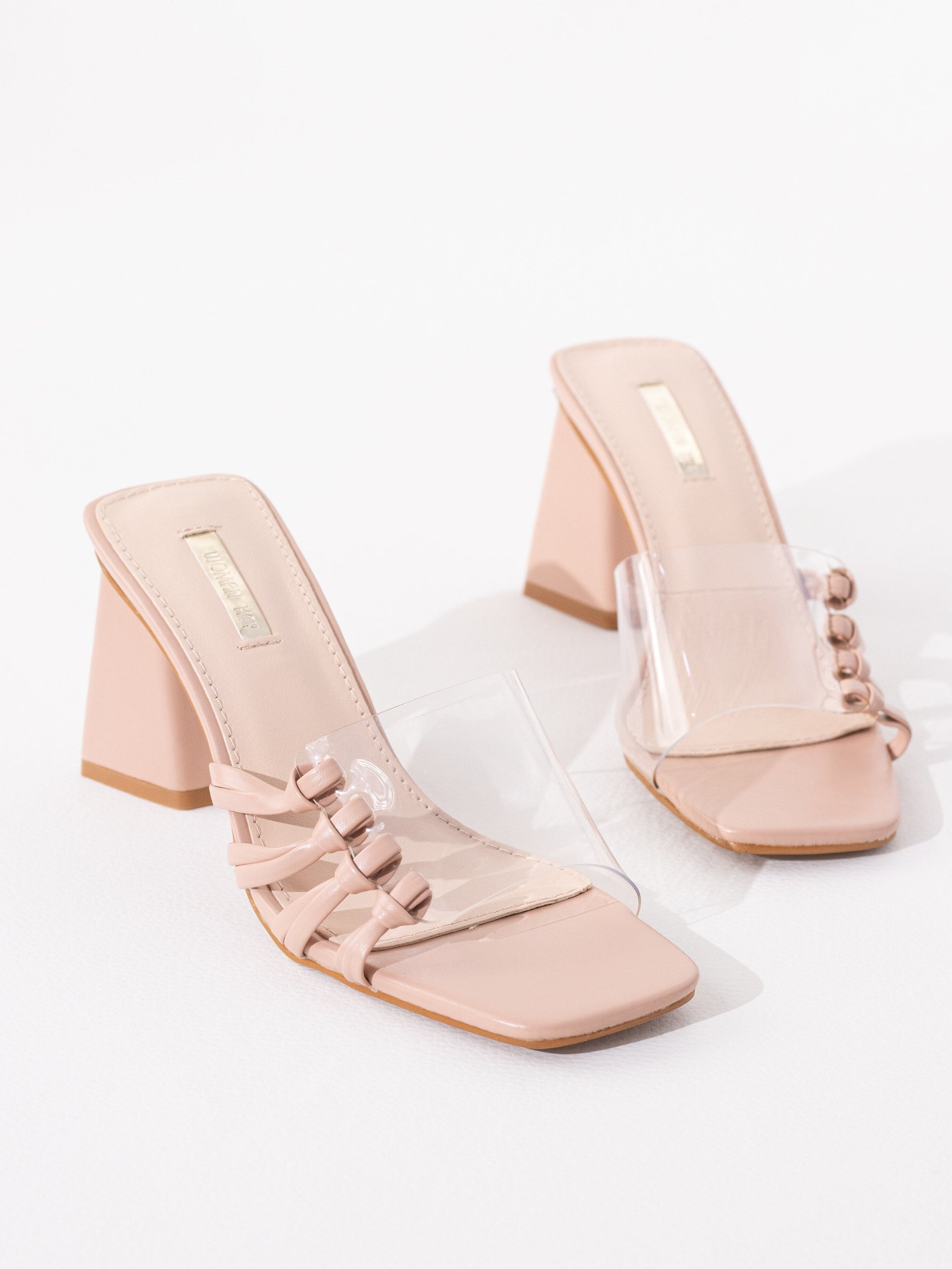 sandalias transparentes con tacon gordo Nude 38