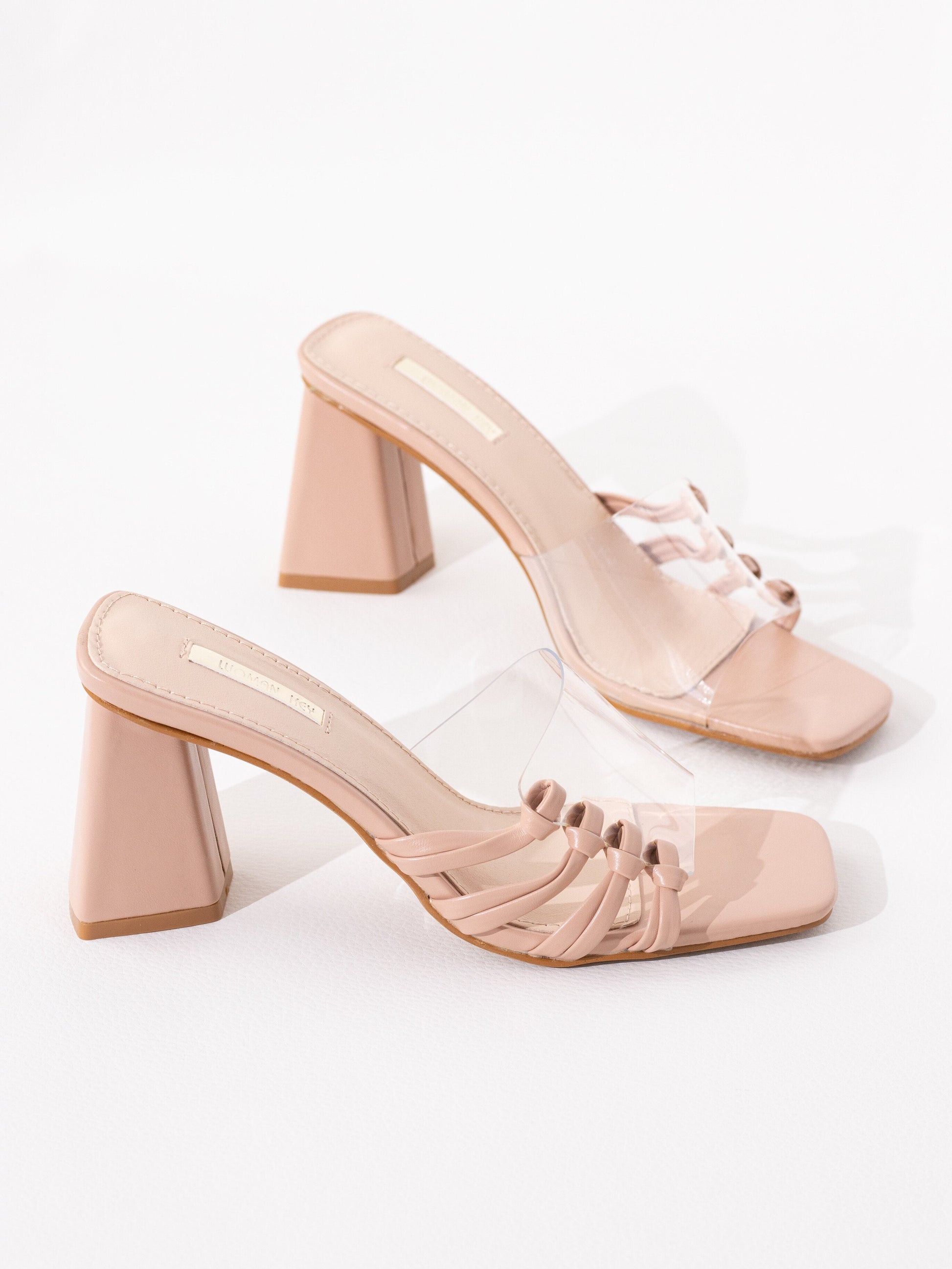 sandalias transparentes con tacon gordo Nude 40