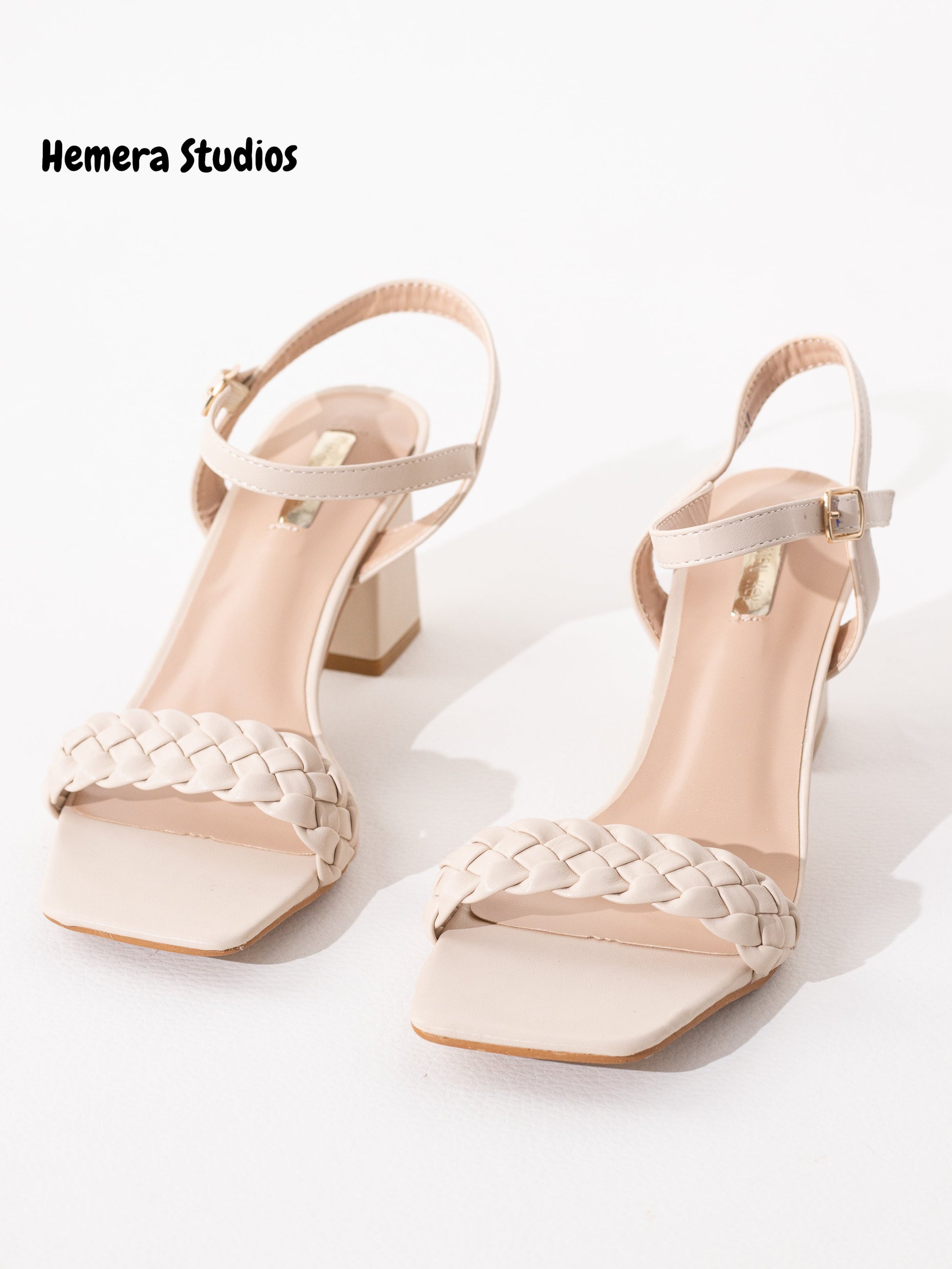 sandalias trenzadas 38 Beige